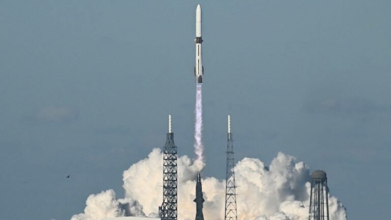 Blue Origin plans $330 million Florida expansion to ramp New Glenn launches