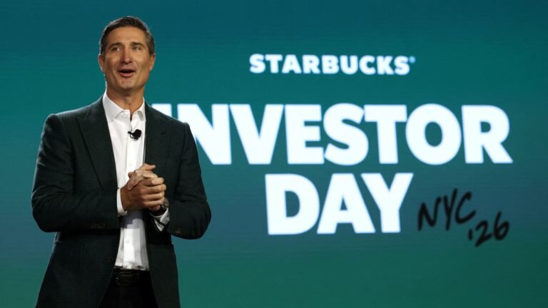 Why a Starbucks takeover of Chipotle would — and wouldn't — make sense for both companies