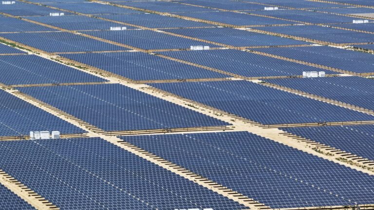 This struggling solar stock has lost one-third of its value this year. Truist sees a comeback