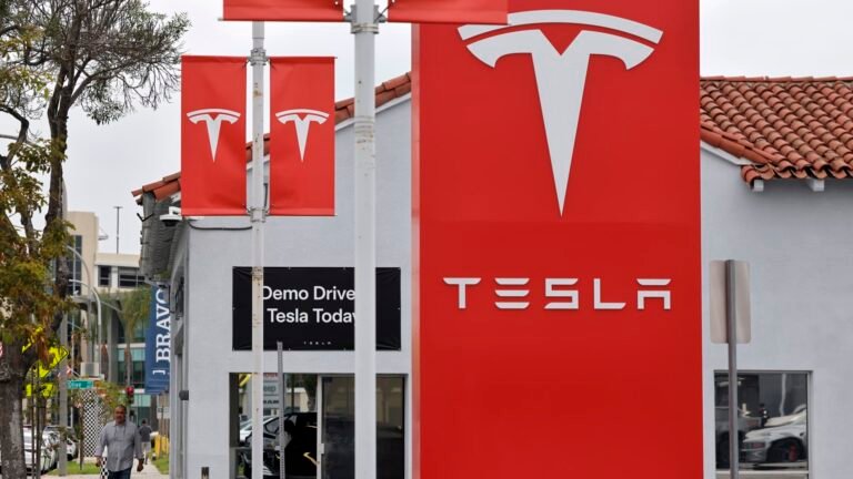 Tesla reports 486,532 vehicle deliveries for third quarter, topping expectation