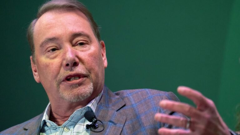 Bond investor Jeff Gundlach talks to CNBC about Fed's rate pause, Warsh reducing vote-setting meetings