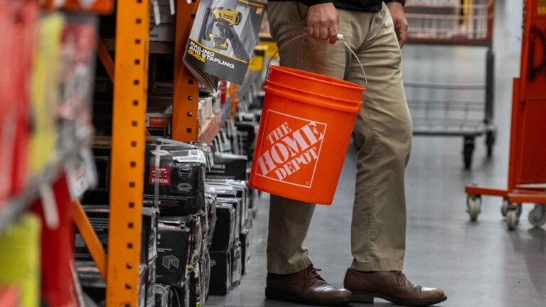 A new analyst call on Home Depot reflects our feeling on what to do with the stock