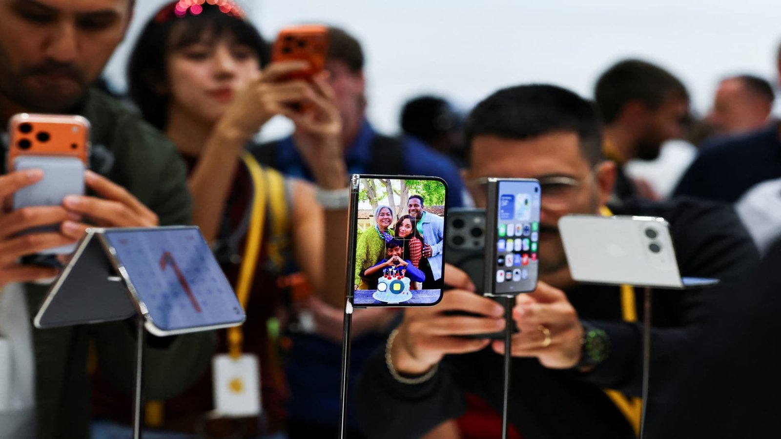 Stocks making the biggest moves midday: Apple, Meta Platforms, Bumble, Fermi, Goldman Sachs & more