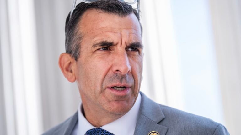 Silicon Valley Democrats demand investigation into Starlink restrictions in Ukraine
