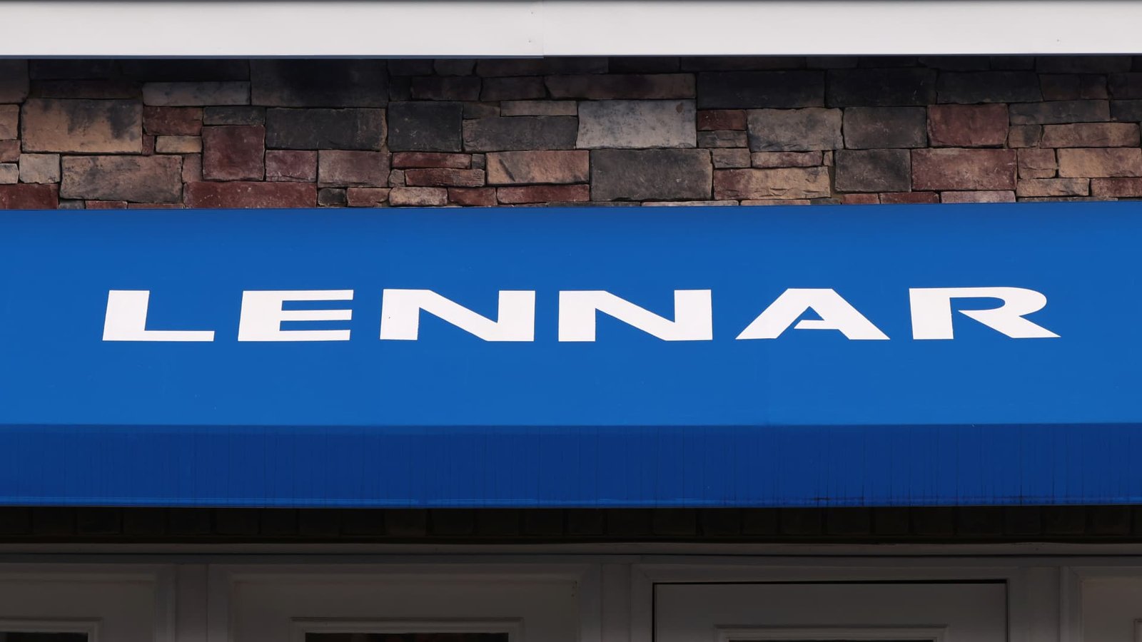Berkshire buys more Lennar shares, but pace of purchases slows