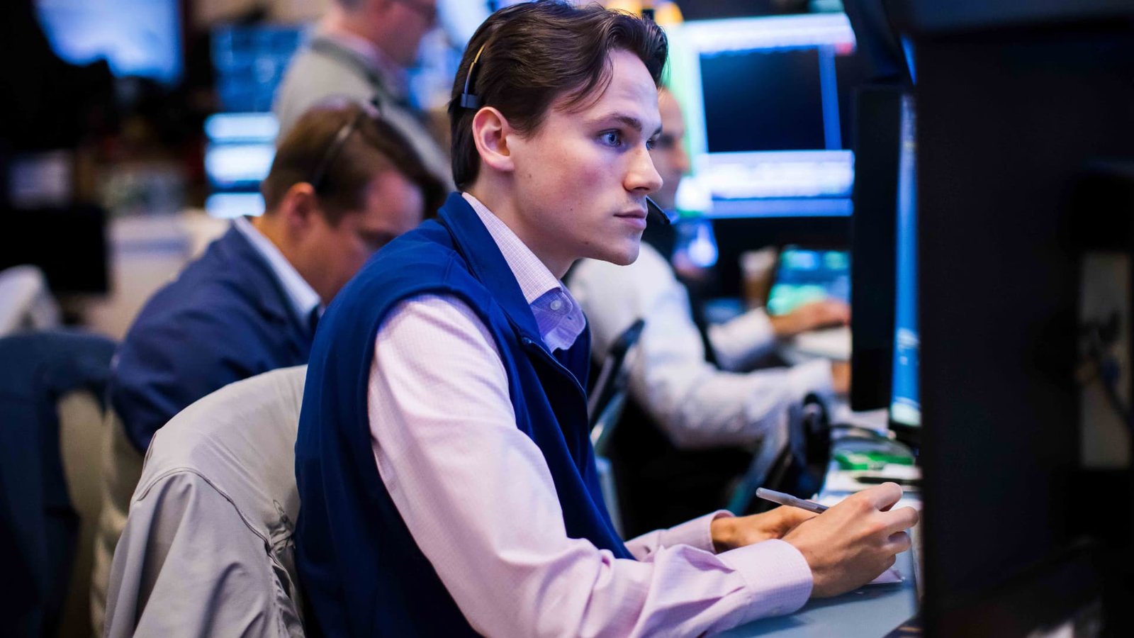 Rising yields and oil are taking a toll on stocks, but Wall Street finds ways to mute the alarm