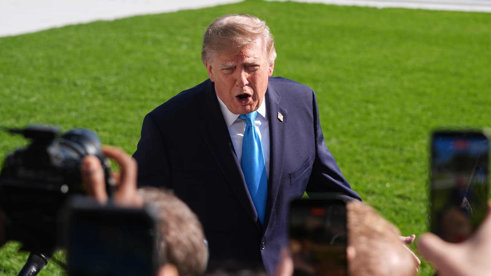 Trump offers U.S. help to Russia after plague death; WHO assesses the situation as low risk