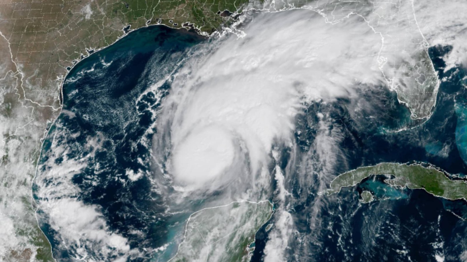 Hurricane Isaias disrupts U.S. oil production in Gulf of Mexico, threatens refineries