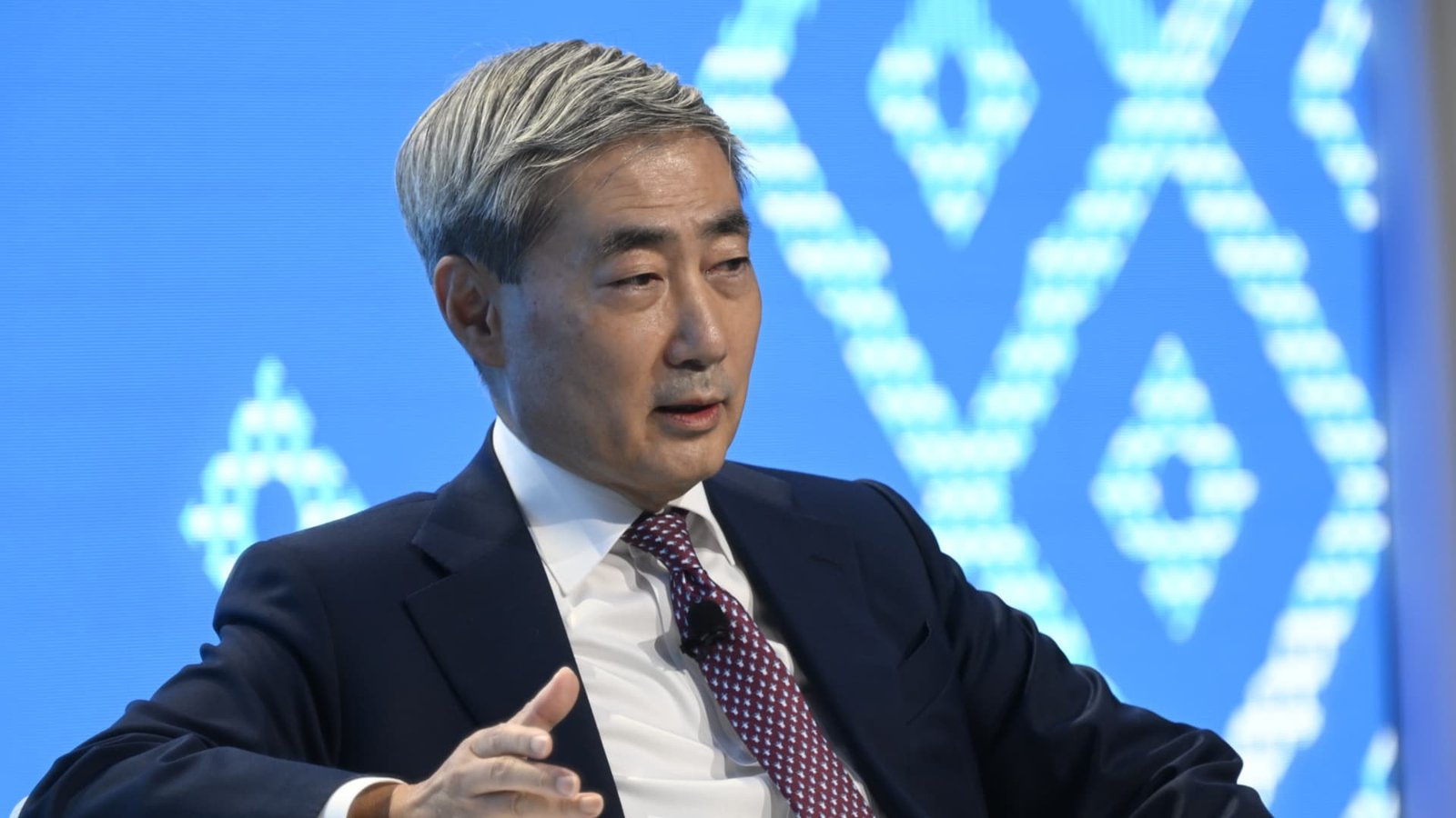 Bank of Korea holds rates after President Lee calls for boosting housing supply