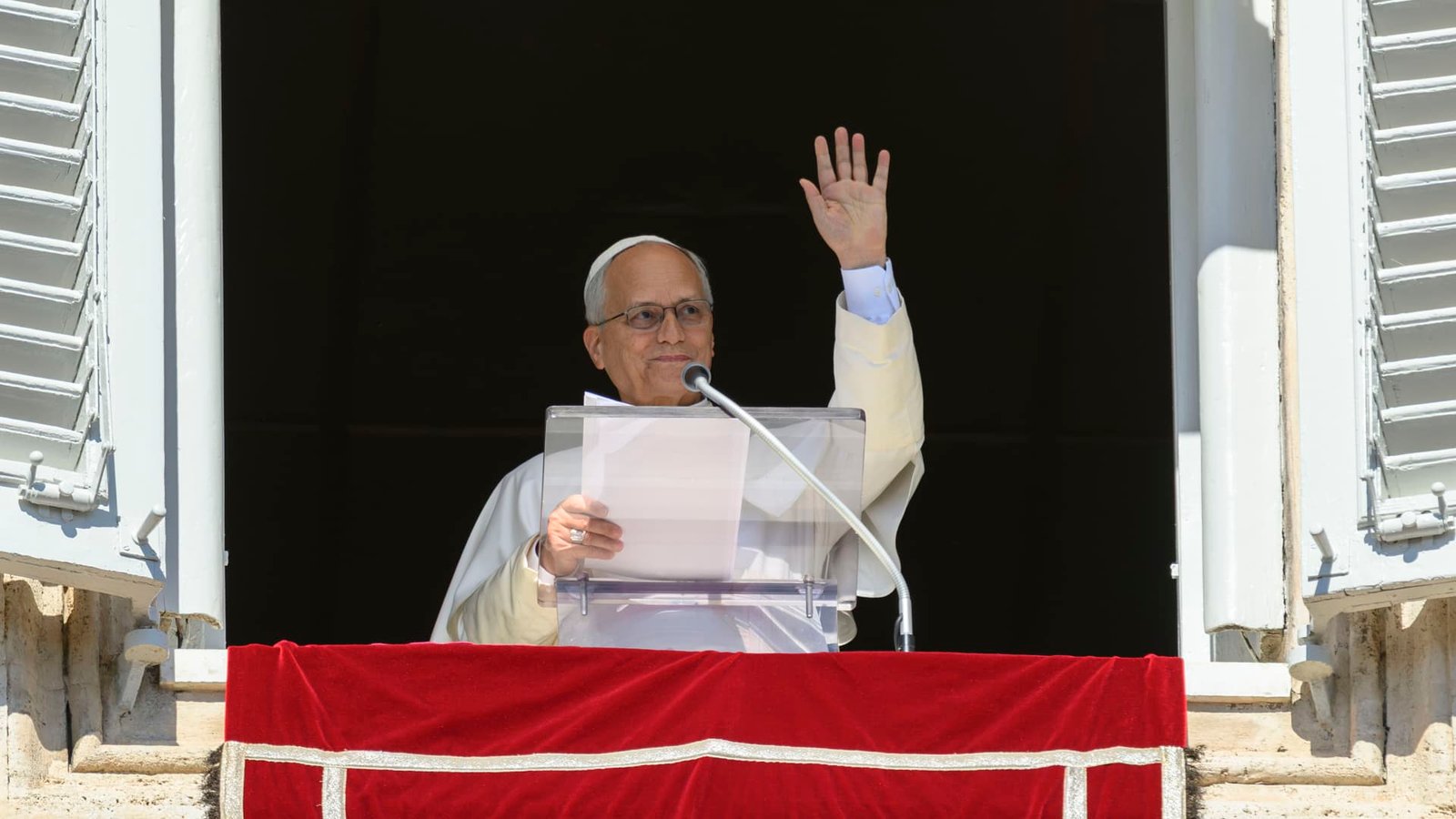 Pope Leo diagnosed with cancer as doctors remove lobe of lung, Vatican says