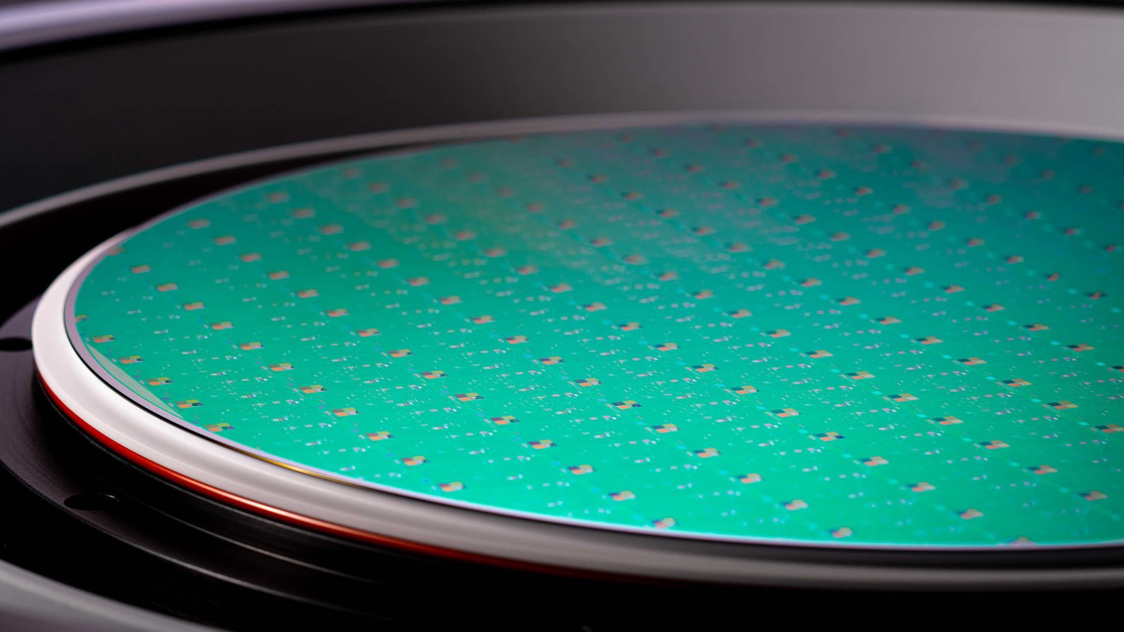 This semiconductor stock is not for the faint of heart. Here's why I see opportunity