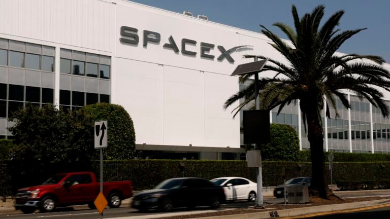 SpaceX bear flips to big bull because of AI business. Analyst now sees 70% gain