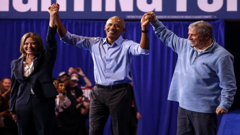 Obama, in Ohio, assails 'cruelty' and indecency from Trump and his allies in the midterm campaign