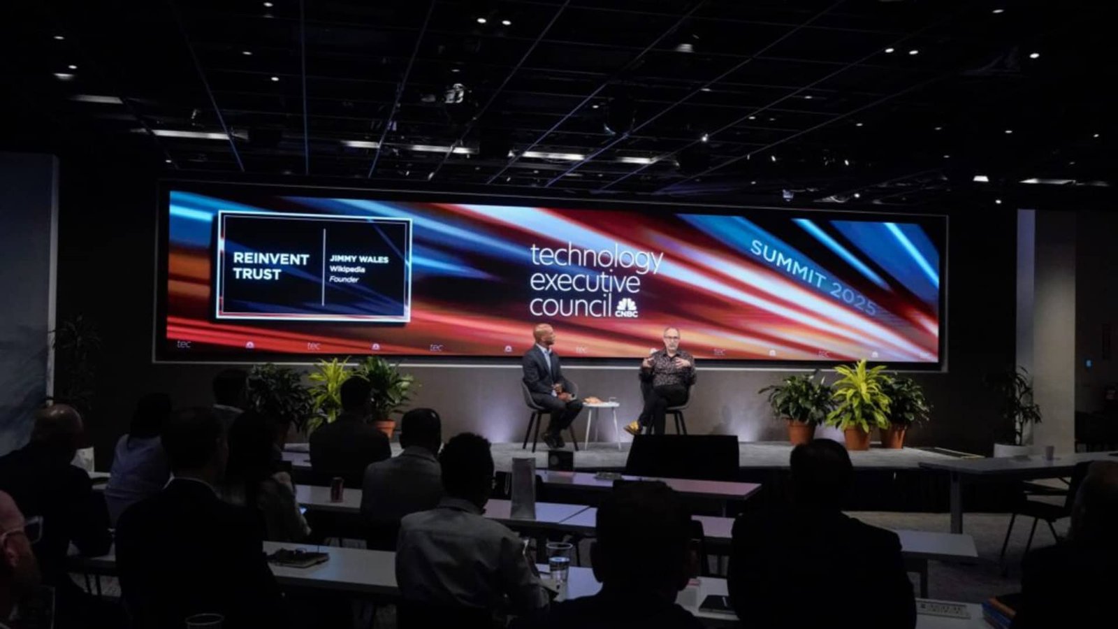 CNBC TEC Summit live updates: Cisco, Levi's executives discuss AI risks and costs